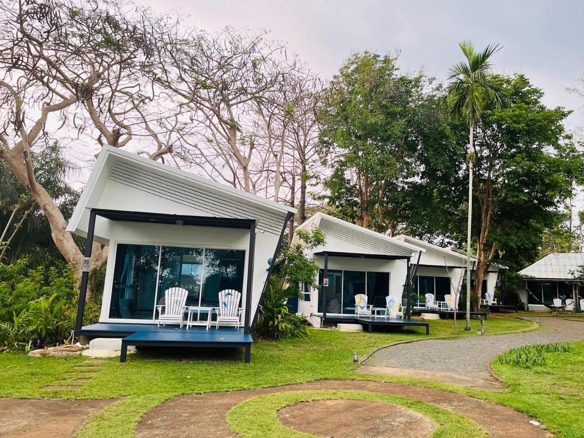 Baan Koh Mak Hotel Exterior photo