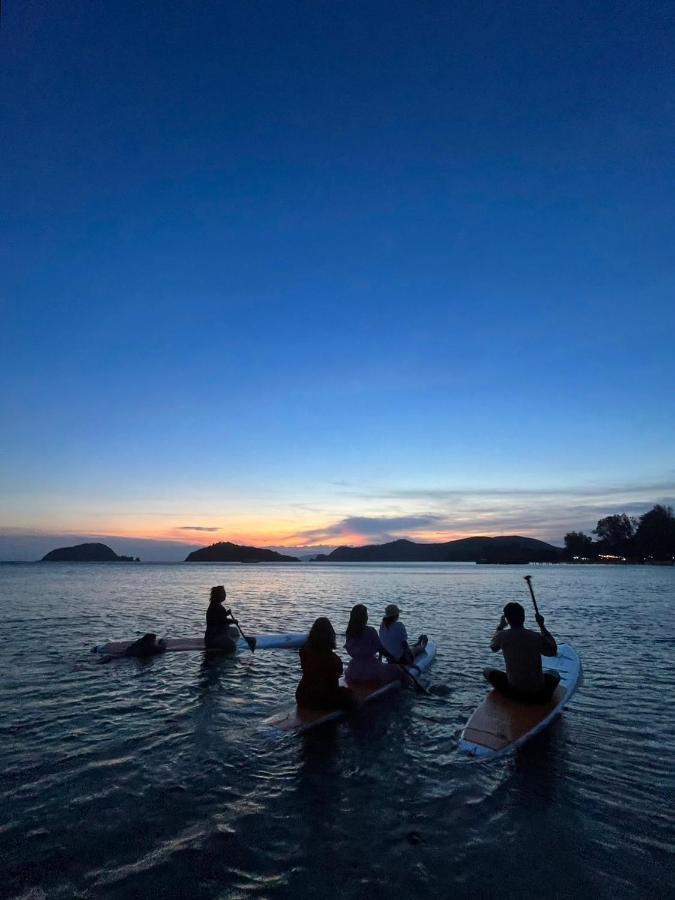 Baan Koh Mak Hotel Exterior photo